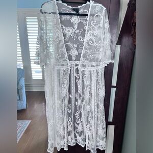 LIV Los Angeles White Lace Kimono | Bridal Getting Ready Robe XL Kimono NWOT
